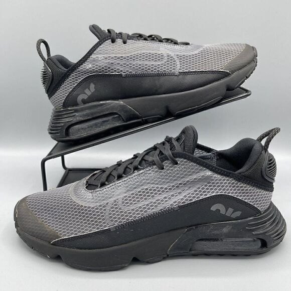 Nike Air Max 2090 Size Youth 7 Women's 8.5 Black Grey Shoes Sneakers CJ4066-001 - Picture 1 of 10